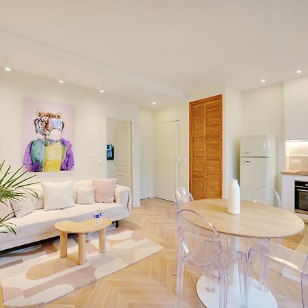 Comfy Suite By Les Maisons De Charloc Homes Boulogne-Billancourt Exterior foto